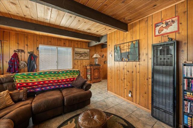1123 W Aeroplane Boulevard, Big Bear, CA 92314
