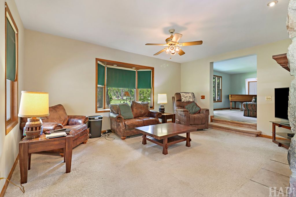 4712 Wildwood Drive, Mchenry, IL 60051 — photo 2