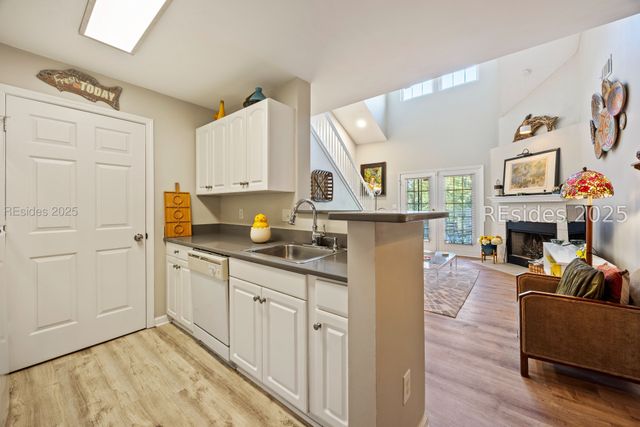 100 Kensington Blvd Apt 821, Bluffton, SC 29910