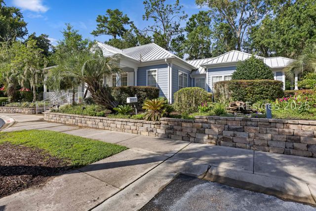 100 Kensington Blvd Apt 821, Bluffton, SC 29910