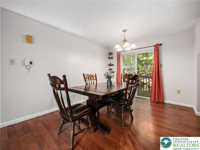 244 Canterbury Road, Lehman Twp, PA 18324