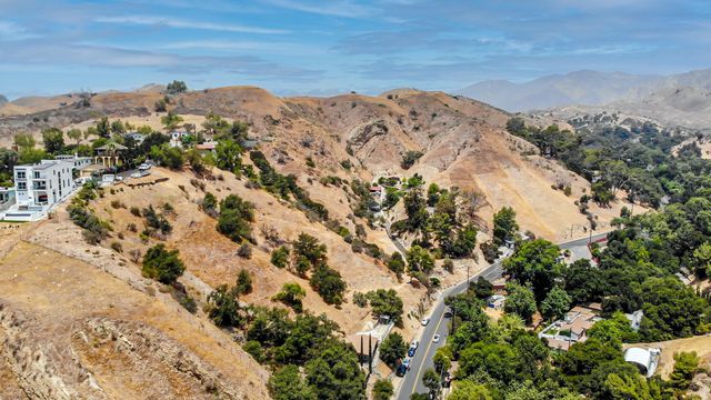 12047 Kagel Canyon Road, Sylmar, CA 91342