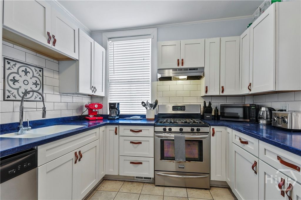 Image 25 of property listing at 501 E Bolton Street, Savannah, GA 31401