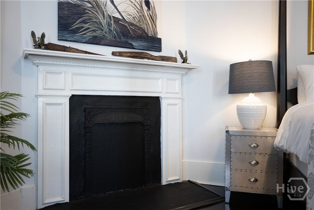 Image 5 of property listing at 501 E Bolton Street, Savannah, GA 31401