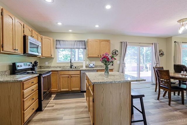 6510 Waverly Park, Hamilton Twp, OH 45152