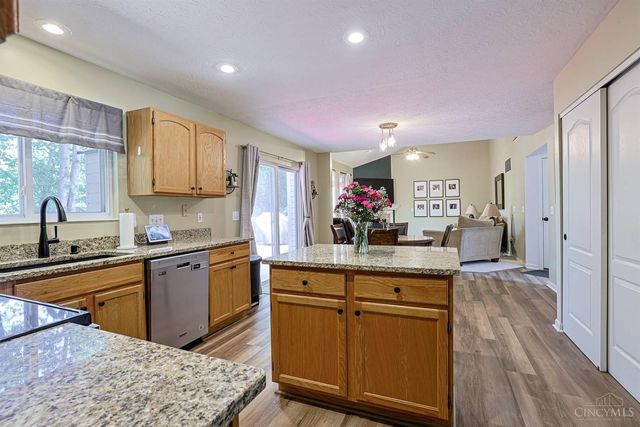 6510 Waverly Park, Hamilton Twp, OH 45152