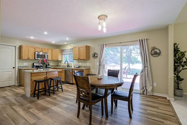 6510 Waverly Park, Hamilton Twp, OH 45152
