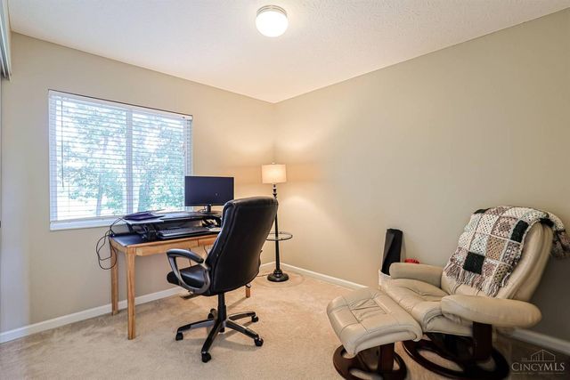6510 Waverly Park, Hamilton Twp, OH 45152