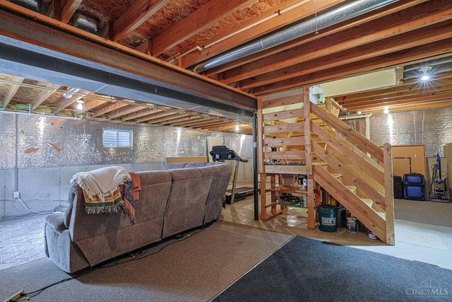 6510 Waverly Park, Hamilton Twp, OH 45152