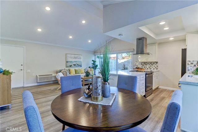 3008 Via Buena A, Laguna Woods, CA 92637