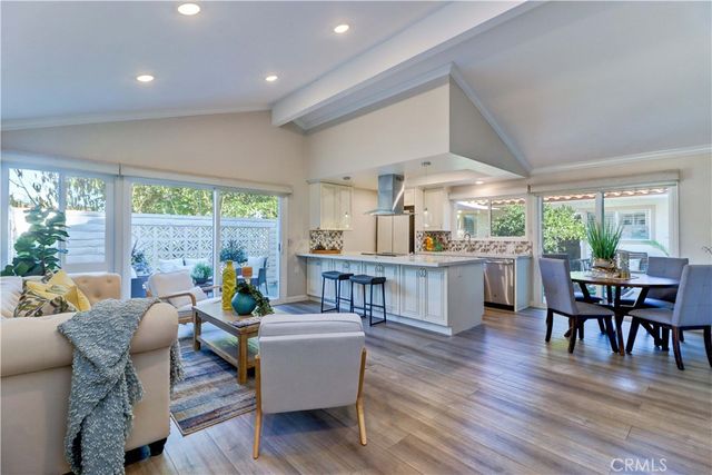3008 Via Buena A, Laguna Woods, CA 92637