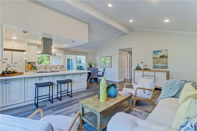 3008 Via Buena A, Laguna Woods, CA 92637