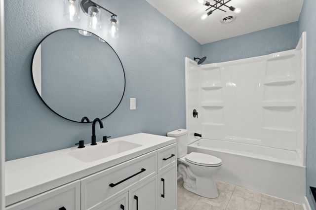 210 W TEXAS AVE, Columbia, MO 65202