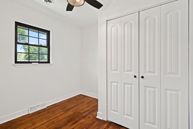 210 W TEXAS AVE, Columbia, MO 65202