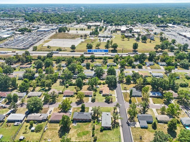 210 W TEXAS AVE, Columbia, MO 65202