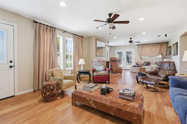 36455 Joe Loggins Road, Hempstead, TX 77445