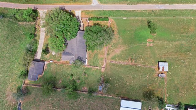 36455 Joe Loggins Road, Hempstead, TX 77445