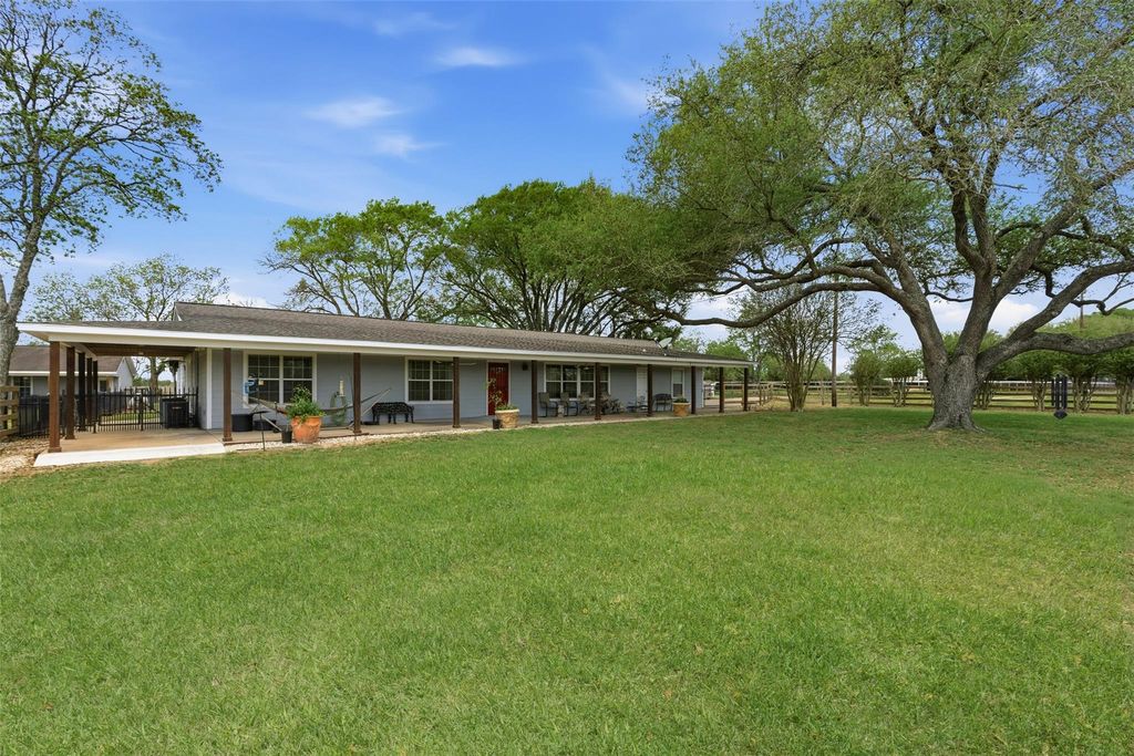 36455 Joe Loggins Road, Hempstead, TX 77445