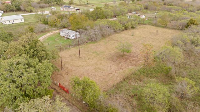 870 Wagoner Road, Waco, TX 76705