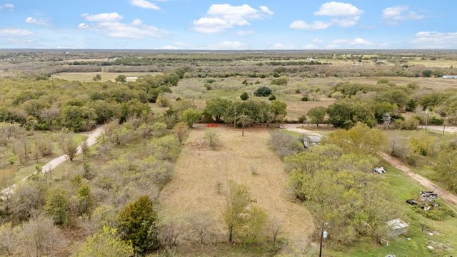 870 Wagoner Road, Waco, TX 76705