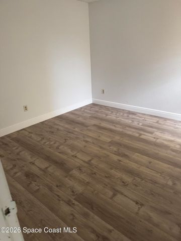 1490 Malibu Circle NE 101, Palm Bay, FL 32905