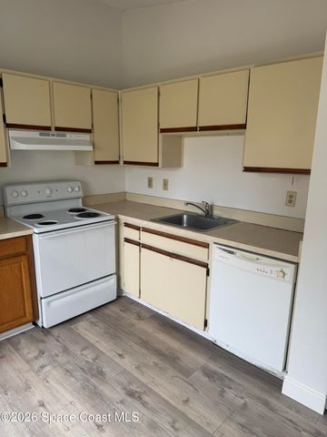 1490 Malibu Circle NE 101, Palm Bay, FL 32905
