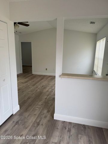 1490 Malibu Circle NE 101, Palm Bay, FL 32905
