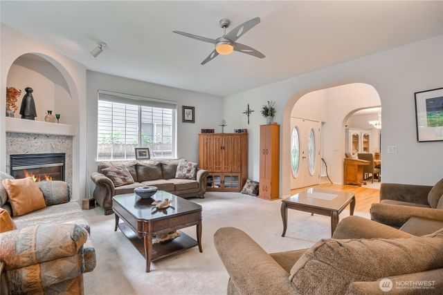 20518 SE 261st Place, Covington, WA 98042