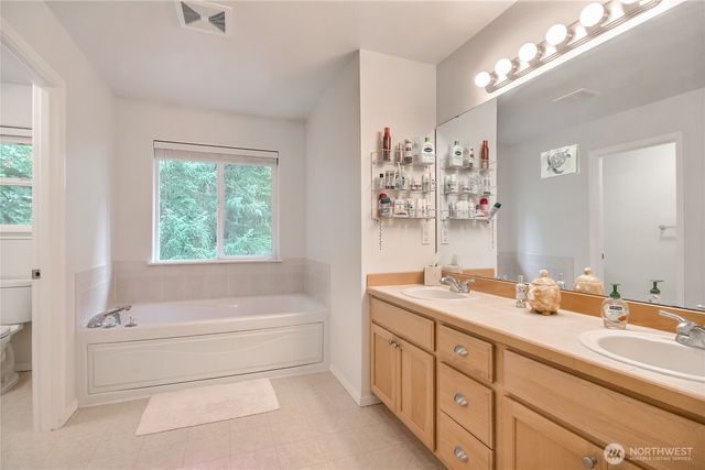 20518 SE 261st Place, Covington, WA 98042