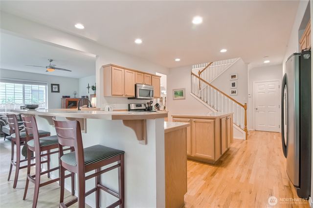 20518 SE 261st Place, Covington, WA 98042