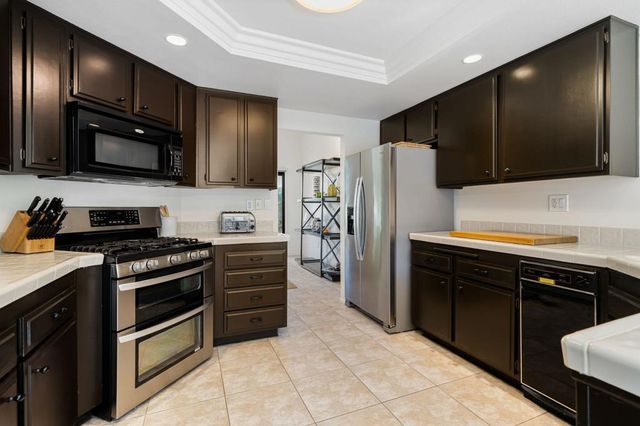 77136 Via Huerta, La Quinta, CA 92253