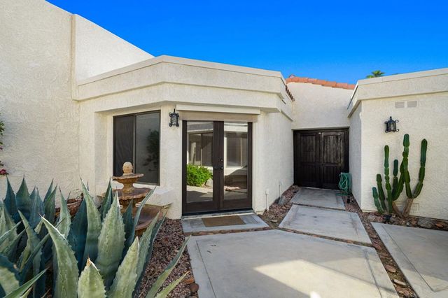 77136 Via Huerta, La Quinta, CA 92253