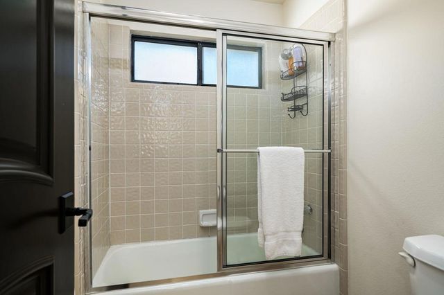 77136 Via Huerta, La Quinta, CA 92253