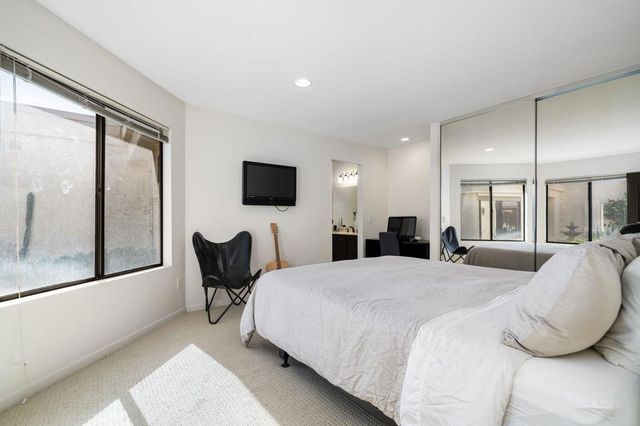 77136 Via Huerta, La Quinta, CA 92253