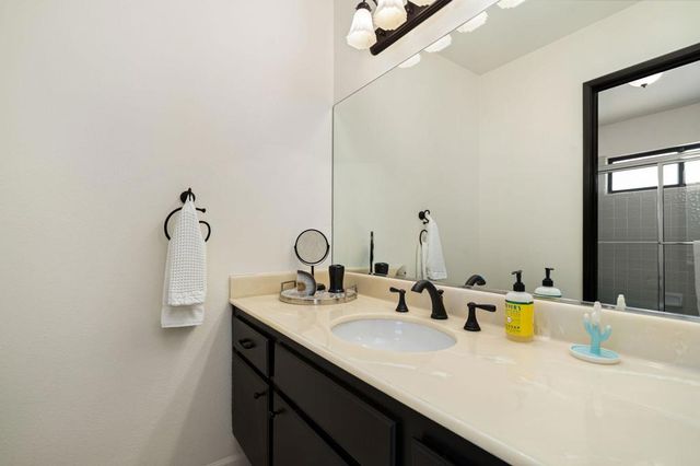 77136 Via Huerta, La Quinta, CA 92253