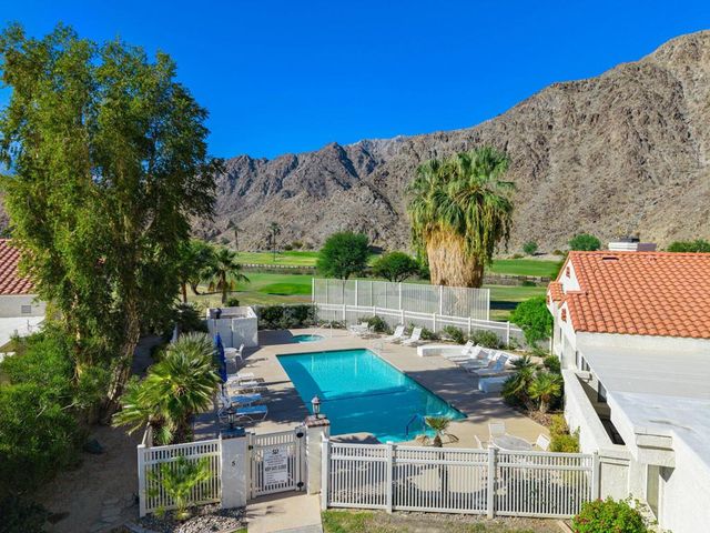 77136 Via Huerta, La Quinta, CA 92253