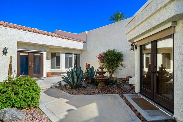 77136 Via Huerta, La Quinta, CA 92253