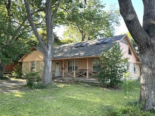 901 Saturn Springs Drive, Garland, TX 75041