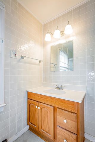 1800 N Janney Avenue, Muncie, IN 47304