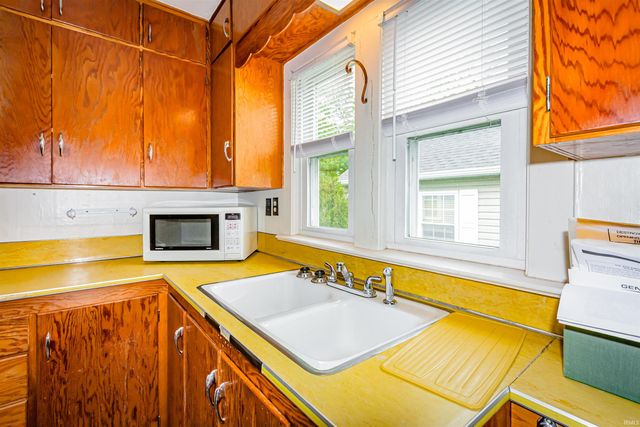 1800 N Janney Avenue, Muncie, IN 47304