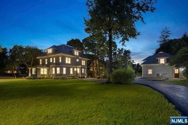 389 Spring Avenue C, Ridgewood, NJ 07450