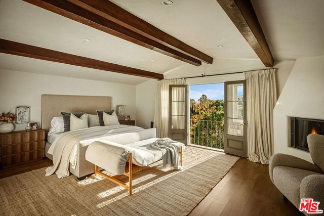 1744 Reedvale Lane, Los Angeles, CA 90049