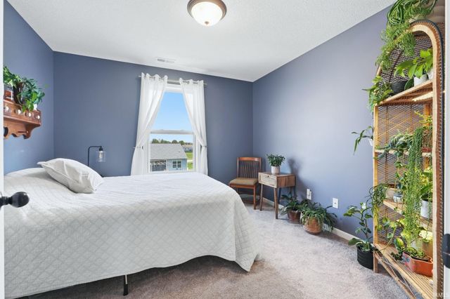 3667 Victoria Lakes Court, New Haven, IN 46774