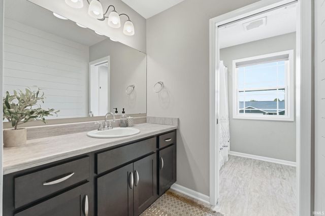 3667 Victoria Lakes Court, New Haven, IN 46774