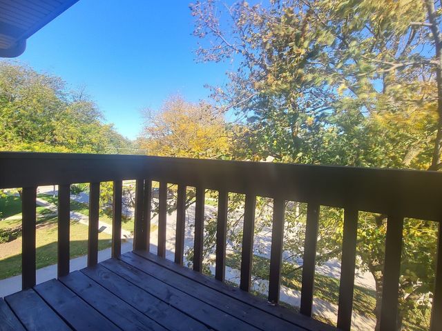 266 12th Street 3F, Wheeling, IL 60090