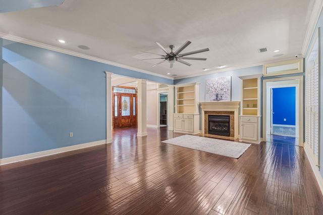 22 Bedford Forrest Ln., Hattiesburg, MS 39401