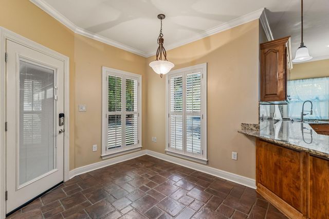 22 Bedford Forrest Ln., Hattiesburg, MS 39401