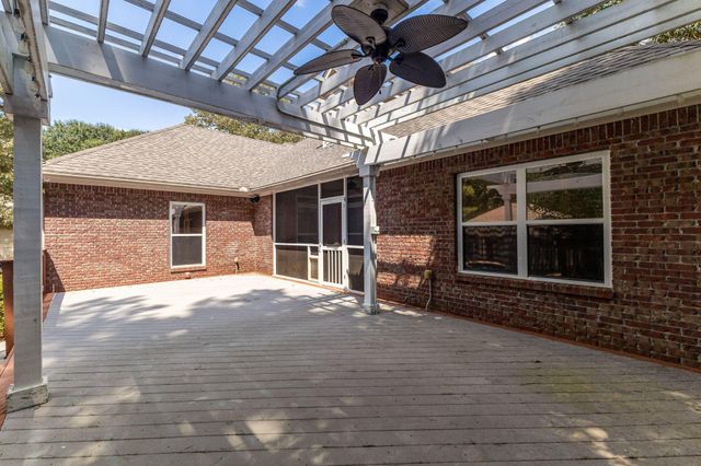 22 Bedford Forrest Ln., Hattiesburg, MS 39401