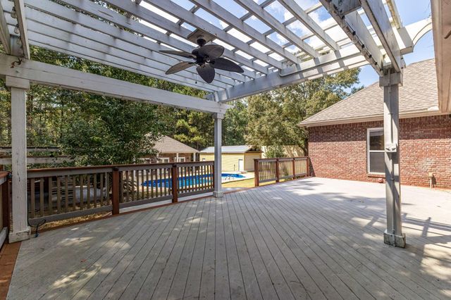 22 Bedford Forrest Ln., Hattiesburg, MS 39401