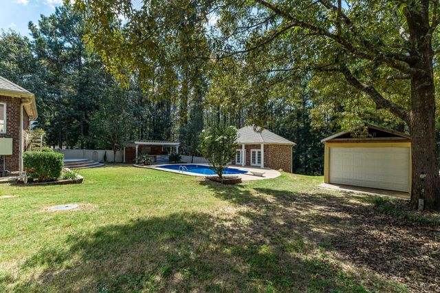 22 Bedford Forrest Ln., Hattiesburg, MS 39401